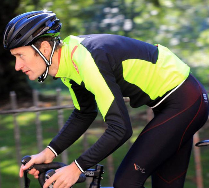 Cycling jacket with fashion and practical