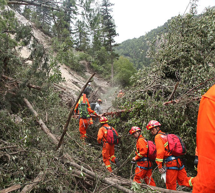 How reflective fabric helps in the rescue work