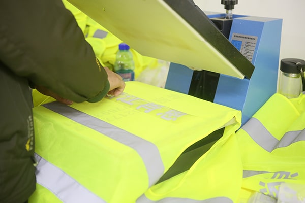 Rozbieżne ciepło tkaniny