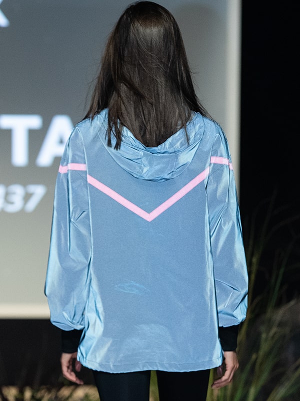 Color reflective fabric