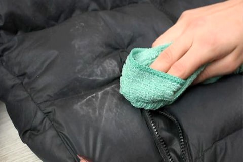 Wipe out the stains on reflective fabric