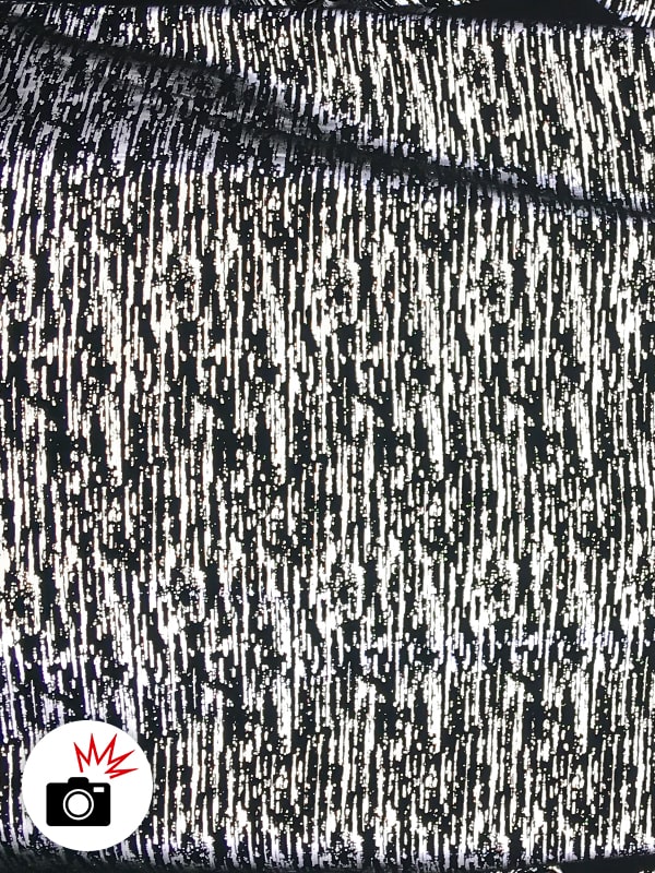 lignes irrégulières imprimant un tissu réfléchissant