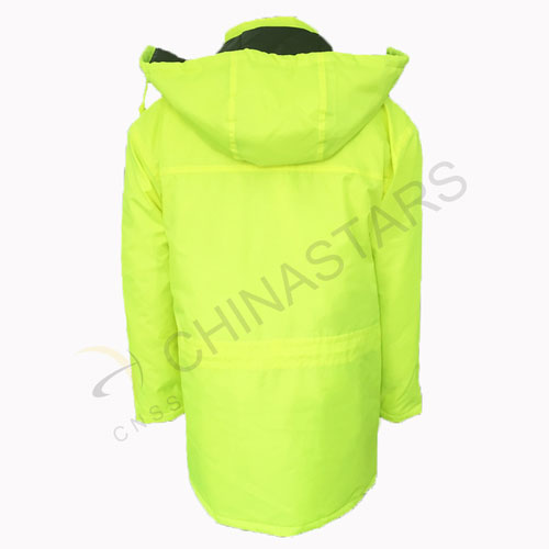 Hi-vis jacket with multiple pockets