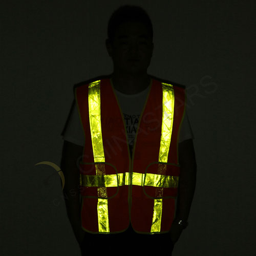 Gilet in rete riflettente con nastro prismatico