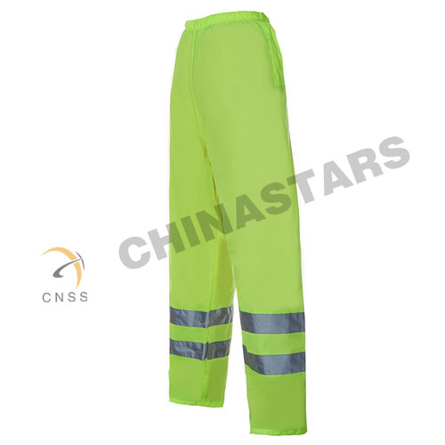 Pantalón de seguridad reflectante amarillo con forro de malla.