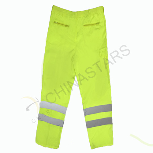 Reflective pants with multi-pockets