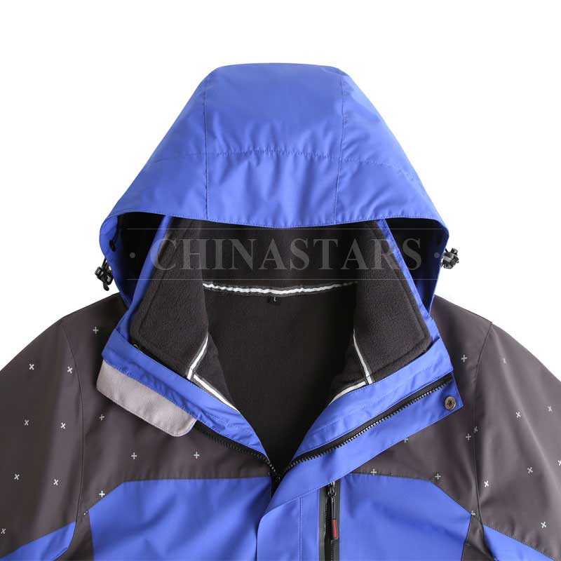 Reflective fabric with cross pattern for outdoor clothing