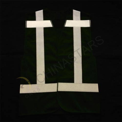 Reflective safety vest with cross reflective tape 