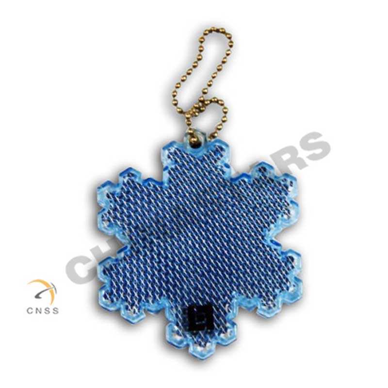 EN 13356 PVC snowflake reflective keychain