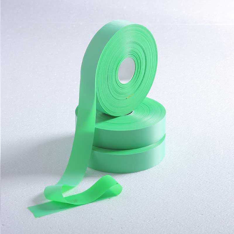Custom colored reflective fabric for clothing