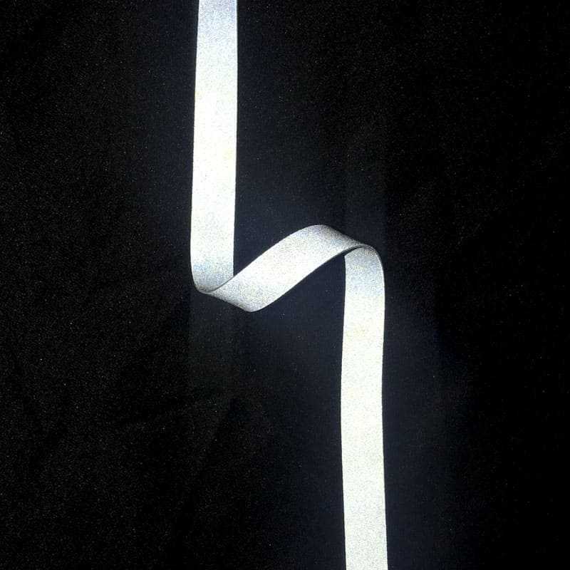 Dwustronna, elastyczna, odblaskowa taśma materiałowa