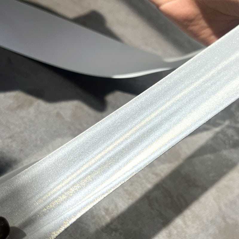 srebrna, jednostronna taśma odblaskowa ze spandexu