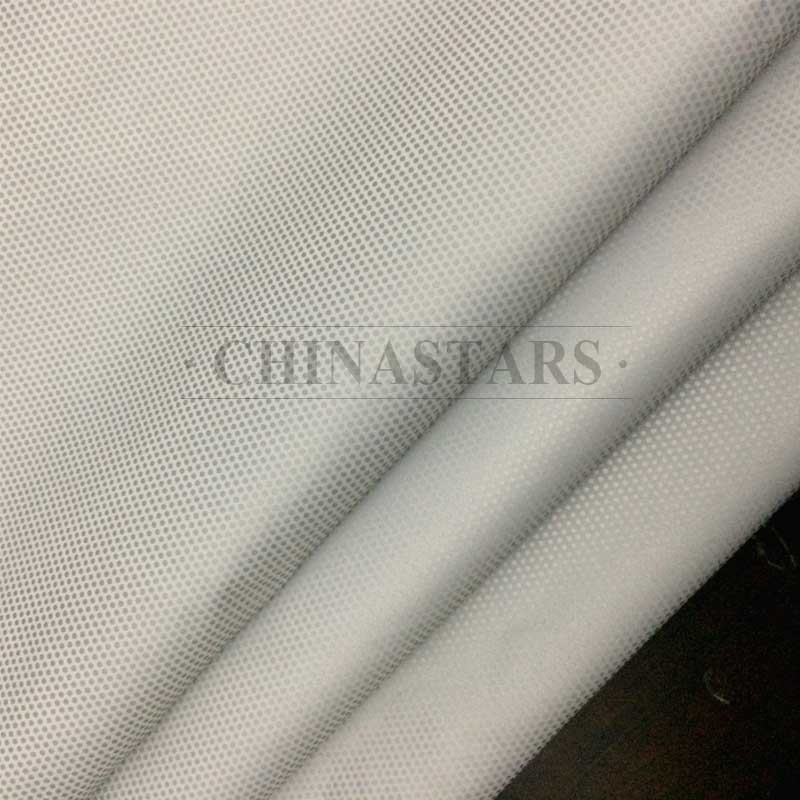 Small-dot pattern reflective fabric