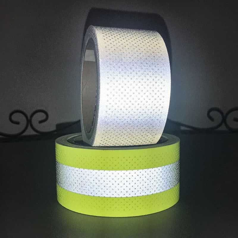 Nastro riflettente ignifugo argento perforato