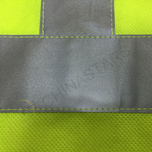 Reflektierende Sicherheitsweste mit reflektierenden Streifen