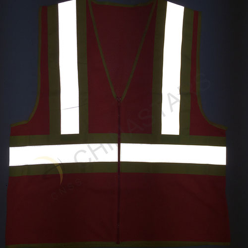Mesh fabric safety vest with color fabric