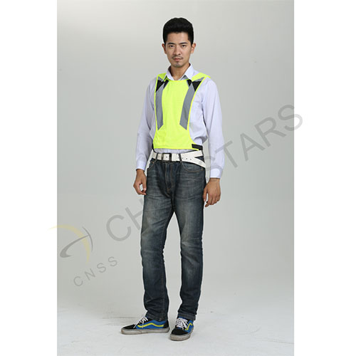 Mesh reflective fashion vest for runners