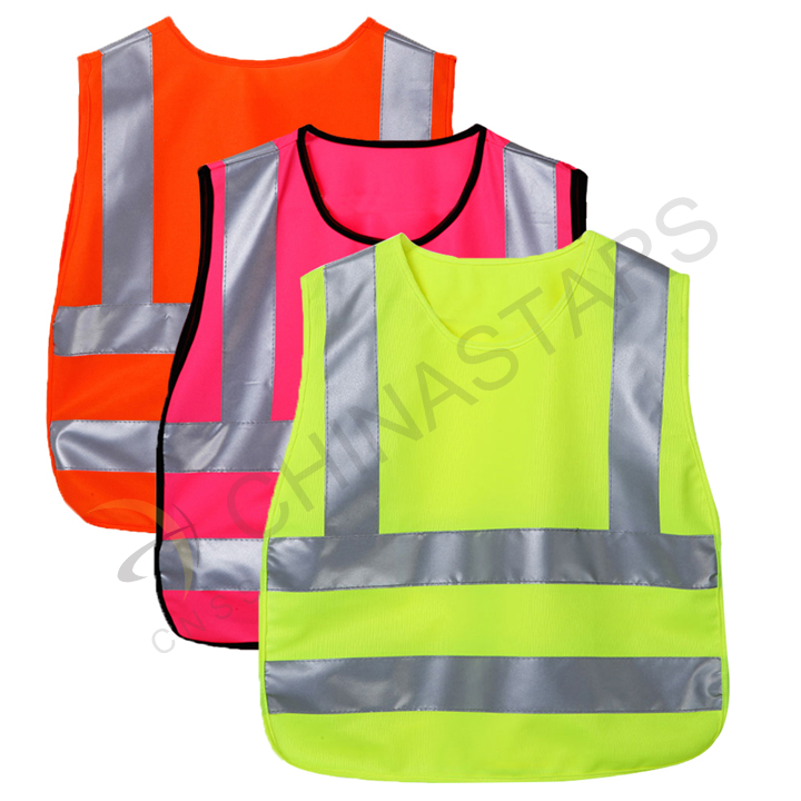 Reflective fabric can reduce accident rate for schoolchildren