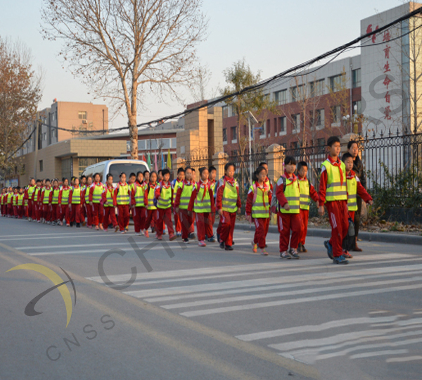 3000 safety vests being distributed to students