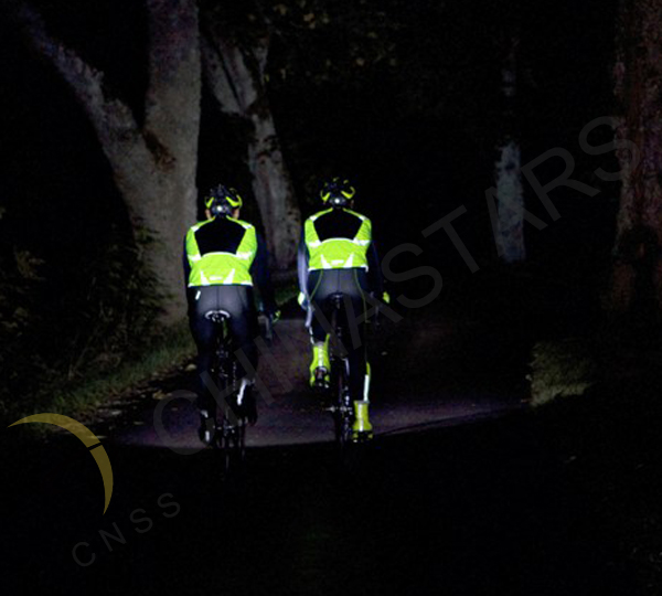 Cyclist Safety : From head to foot
