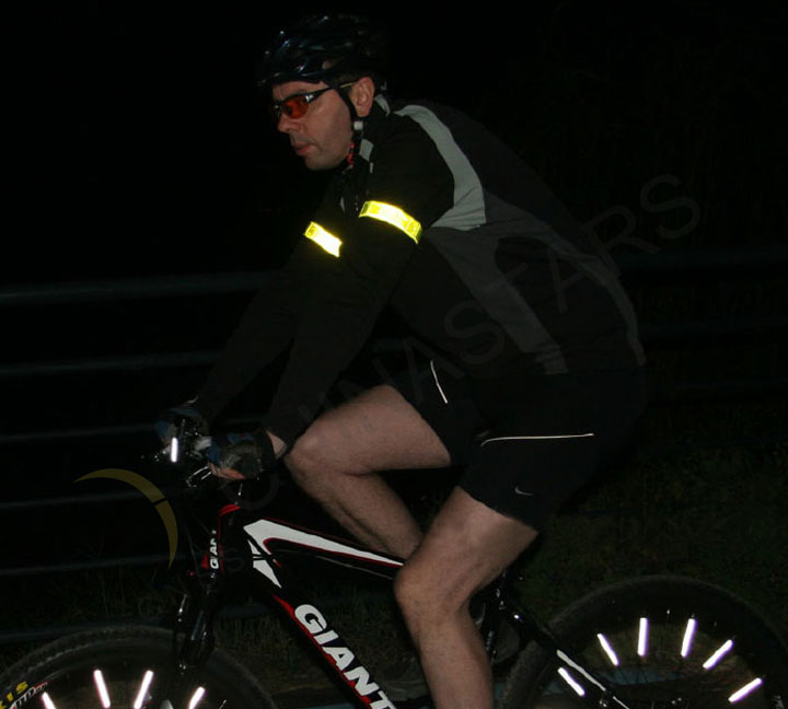reflective armband for cyclist