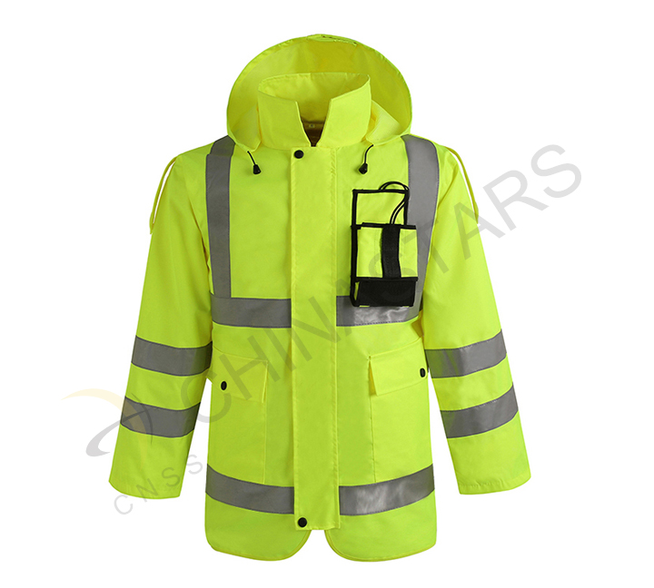 New safety clothing for traffic police