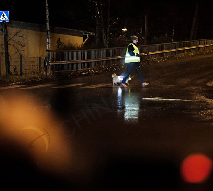 reflective vest