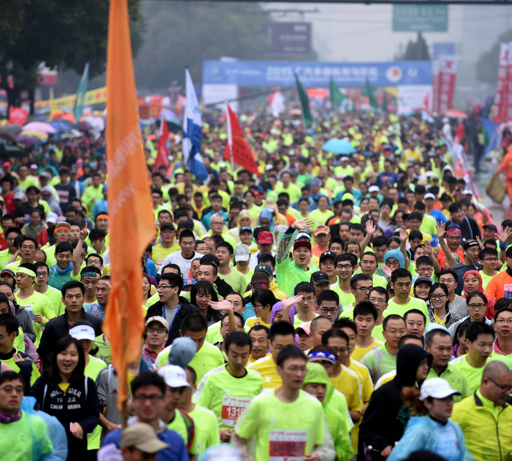 A Festival of reflective material - Hangzhou Marathon 2016