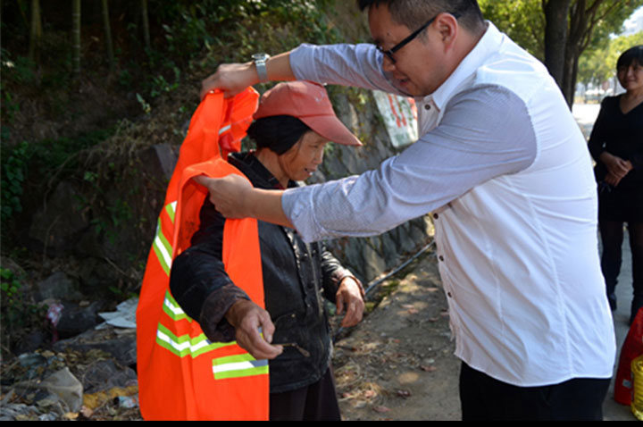 Safety vests were donated to Sanitation workers