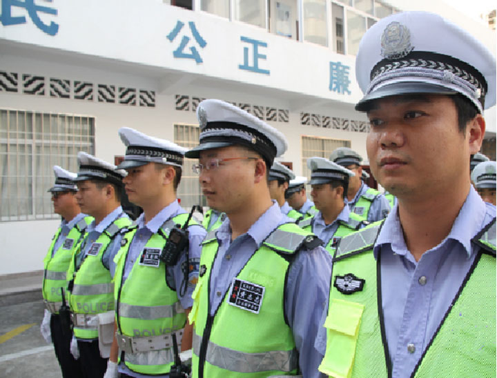 New safety vest for the police