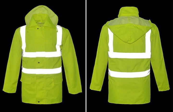 Why choose reflective raincoats instead of ordinary raincoats