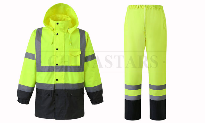 A comparison of reflective raincoats and traditional raincoats