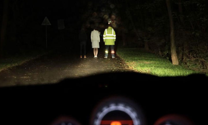 Reflectors can save our lives