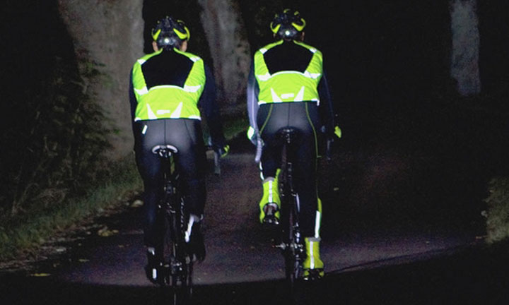 reflective cycling clothes