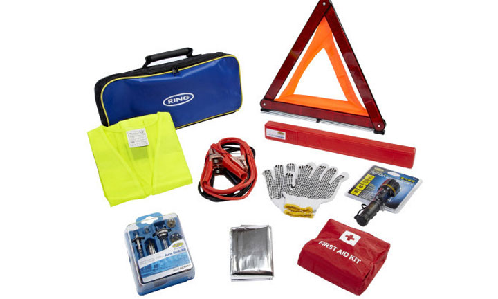 Travel by car-accessories to always have onboard