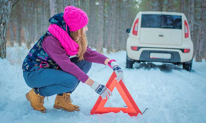 Winter emergency equipment for the car