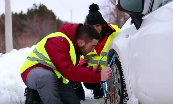 Preparing an Emergency Kit for Your Car